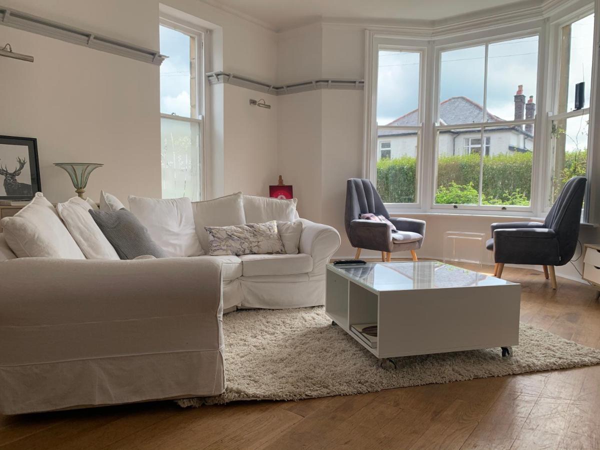 Spacious With Spectacular Views And Private Garden Villa Buxton  Esterno foto