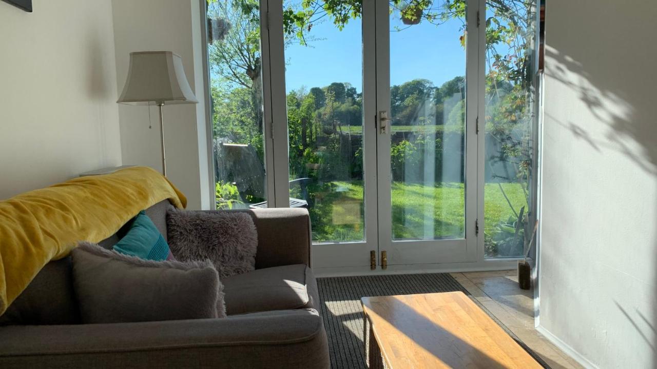 Spacious With Spectacular Views And Private Garden Villa Buxton  Esterno foto