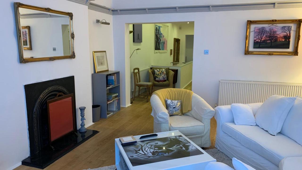 Spacious With Spectacular Views And Private Garden Villa Buxton  Esterno foto